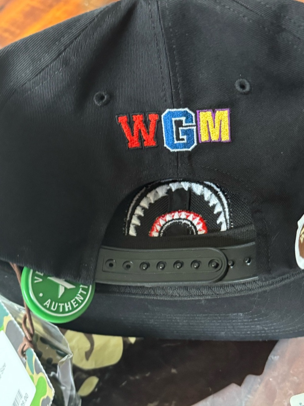 Bape Black Snapback Hat with Multicolor Embroidered Logo - Picture 4 of 11